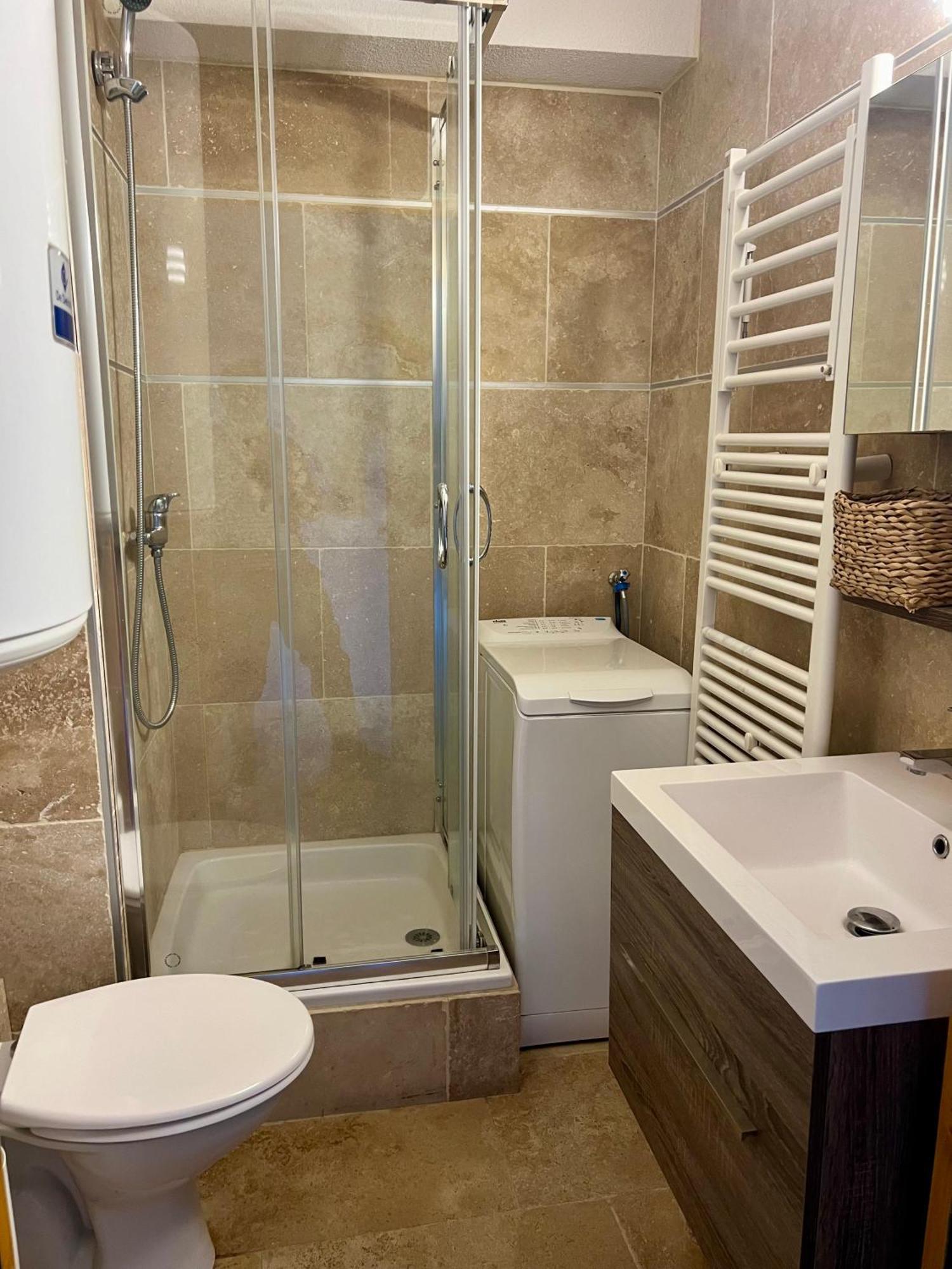 T3 Les Angles Entierement Renove Apartamento Exterior foto